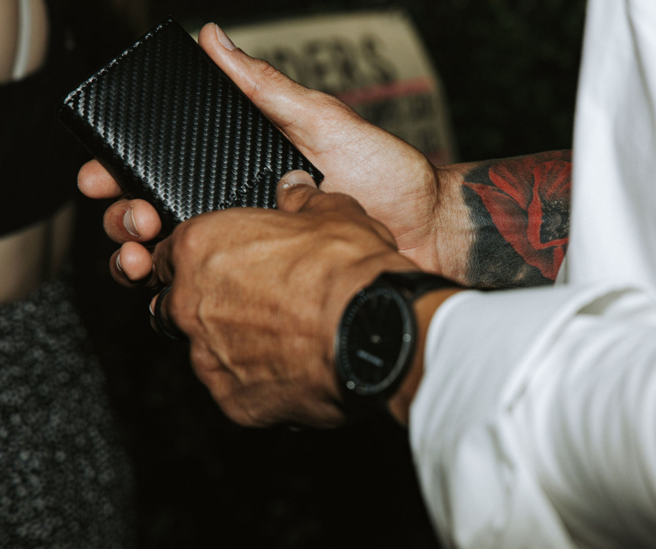 Midget Wallet Carbon